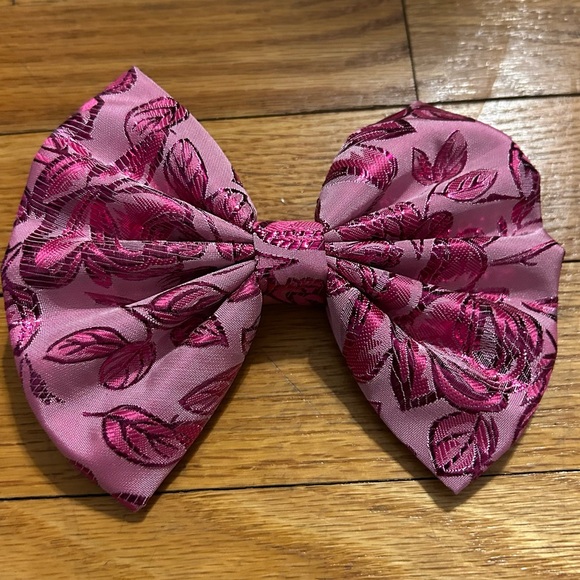 Bows - Picture 6 of 9